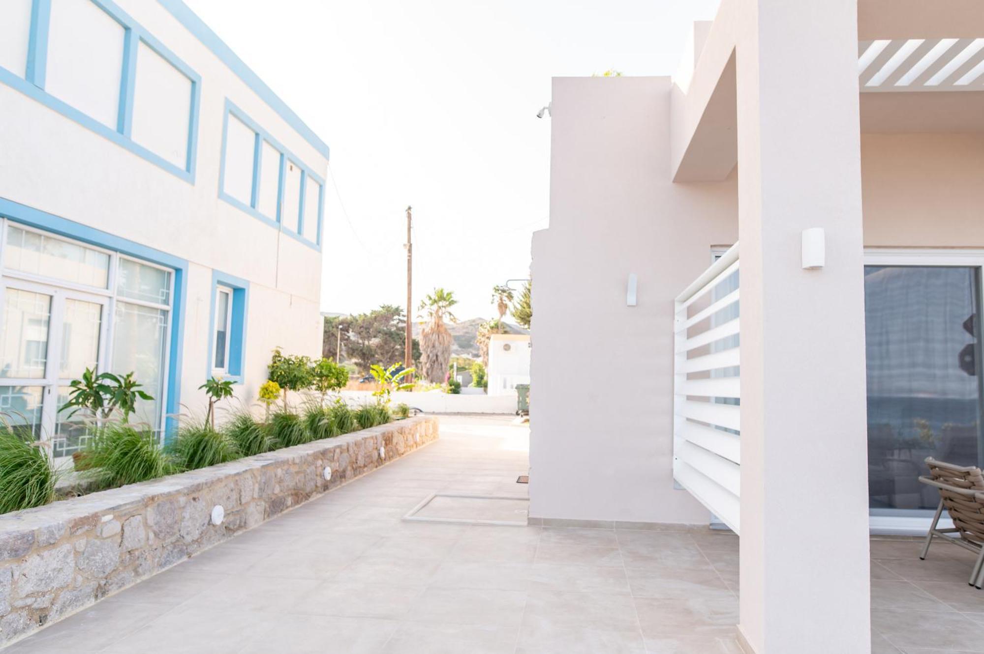 Nalu Luxury Suites Adults Only Kéfalos エクステリア 写真